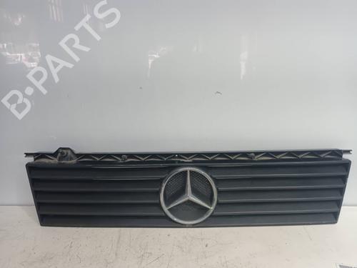 Used Grille MERCEDES-BENZ MB Van (W631) D (631.332, 631.342) (72 hp) 13394900