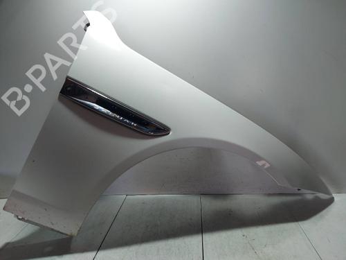 Used Right front fenders Right front fenders JAGUAR XE (X760) 2.0 D (180 hp) 40515160 40515160