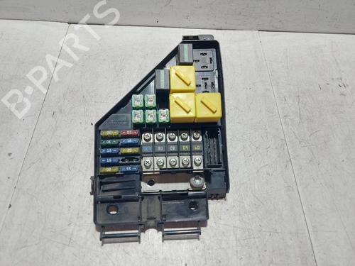 Used Fuse box Fuse box 38734735 38734735