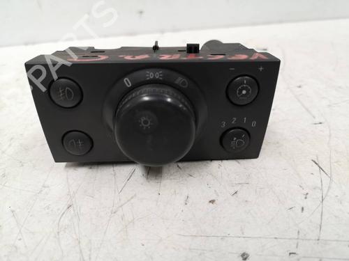 Used Headlight switch OPEL VECTRA B Estate (J96) 2.0 DTI 16V (F35) (101 hp) 8707900