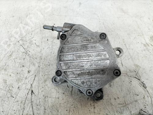 Used Vacuum pump TOYOTA COROLLA Verso (ZER_, ZZE12_, R1_) [2004-2009]  11138069