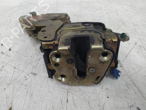 Used Front right lock NISSAN ALMERA TINO (V10) 2.2 dCi (115 hp) 21569155