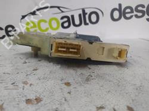 Rudehejsemotor forskærm højre CITROËN C4 I (LC_) 1.6 HDi (90 hp) 8700994