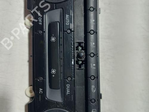 Climate control SEAT LEON (1P1) 1.6 TDI | BP33852744I5 - Image 2