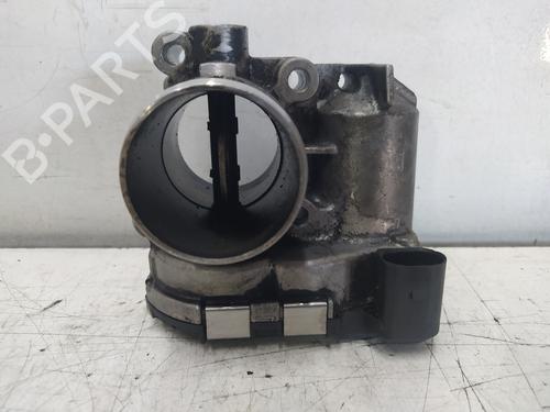 Used Throttle body OPEL VIVARO A Van (X83) [2001-2015]  8703821