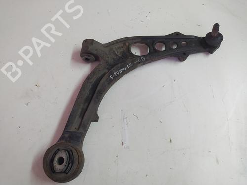 Used Right front suspension arm FIAT PUNTO (188_) 1.2 60 (188.030, .050, .130, .150, .230, .250) (60 hp) 8712034