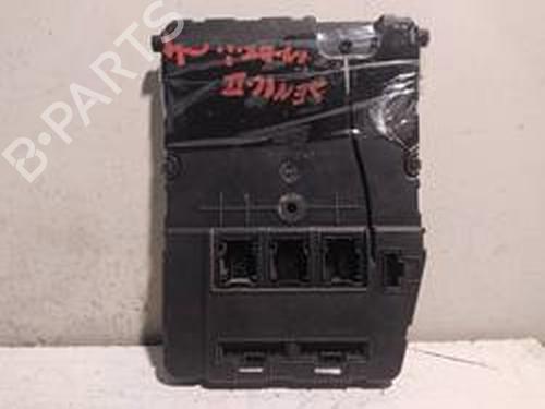 Used Fuse box RENAULT SCÉNIC II (JM0/1_) 1.9 dCi (JM0G, JM12, JM1G, JM2C) (120 hp) 8714973
