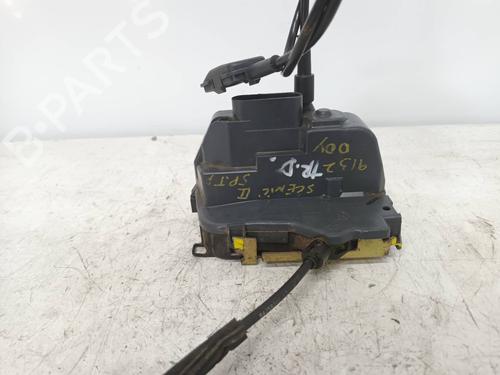 Højre bagtil lås RENAULT SCÉNIC II (JM0/1_) 1.9 dCi (JM0G, JM12, JM1G, JM2C) (120 hp) 11753419