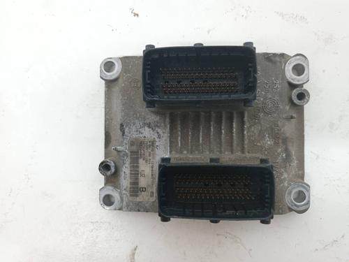 Used Engine control unit (ECU) ALFA ROMEO 147 (937_) 1.6 16V T.SPARK ECO (937.AXA1A, 937.BXA1A) (105 hp) 13417513