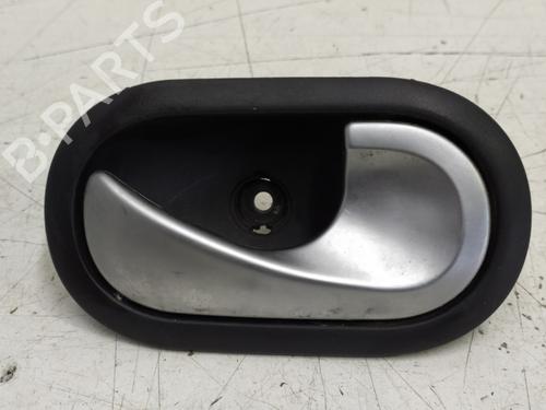 Used Front right interior door handle RENAULT MODUS / GRAND MODUS (F/JP0_) 1.4 (JP01, JP0J) (98 hp) 31320546