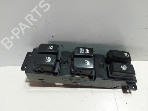 Used Left front window switch HYUNDAI SANTA FÉ II (CM) [2005-2015]  21192687
