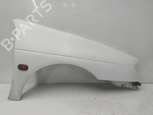 Used Right front fenders RENAULT MEGANE I (BA0/1_) 1.6 16V (BA04, BA0B, BA11, BA1J, BA16, BA19, BA1K, BA1V,... (107 hp) 23108180
