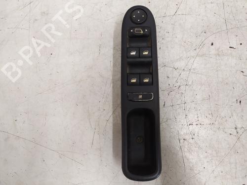 Used Left front window switch Left front window switch PEUGEOT 307 Break (3E) 1.6 HDi 110 (109 hp) 35737977 35737977