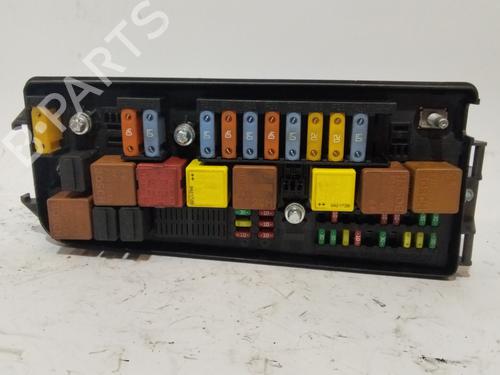 Used Fuse box SAAB 9-3 (YS3F, E79, D79, D75) 1.9 TiD (150 hp) 28136273