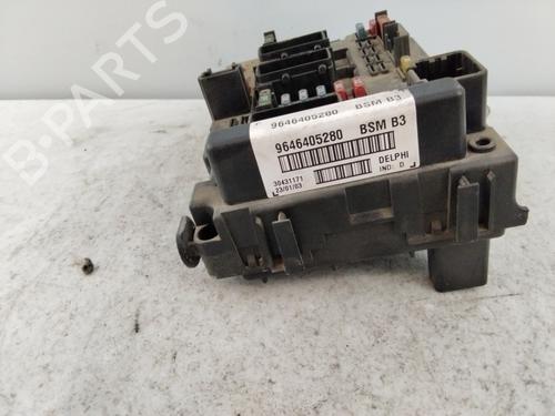 Fuse box PEUGEOT 307 Break (3E) 2.0 | BP19075297E1 
