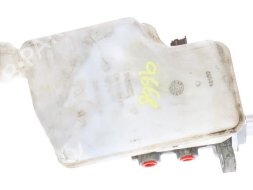 Used Brake master cylinder PEUGEOT 208 I (CA_, CC_) [2012-2021]  29905183