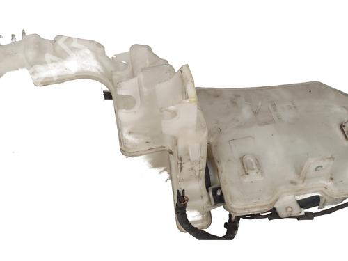 windscreen-washer-tank-vw-passat-b6-3c2-2005-2006-2007-2008-2009-2010-2011-31755775 main image