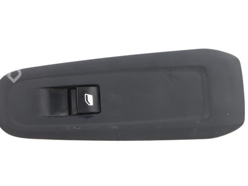 Used Right front window switch Right front window switch PEUGEOT 308 II (LB_, LP_, LW_, LH_, L3_) [2013-2021] 33673605 33673605