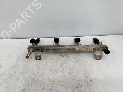 Used Injection rail RENAULT TWINGO I (C06_) 1.2 (C067) (54 hp) 18836781