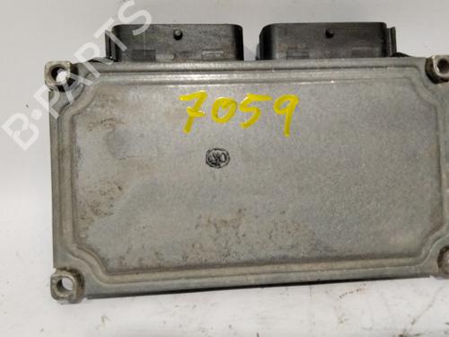 Used Engine control unit (ECU) RENAULT LAGUNA III (BT0/1) 2.0 dCi (BT01, BT08, BT09, BT0E, BT0K, BT12, BT1C, BT1D,... (150 hp) 28728037