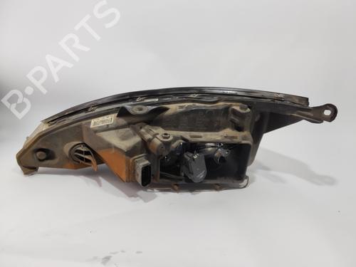Right headlight FORD FOCUS I (DAW, DBW)  | BP28085799C29 