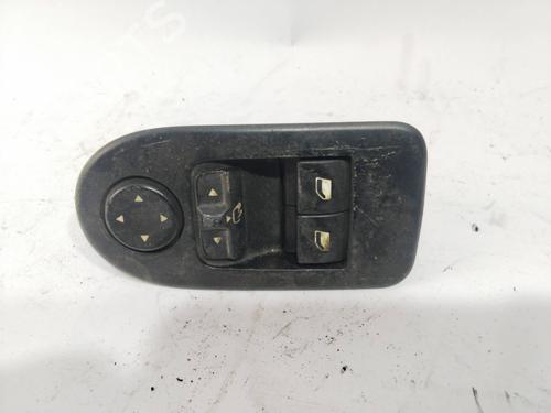 Interrupteur de vitre avant gauche PEUGEOT 407 (6D_) [2004-2011]  29010299