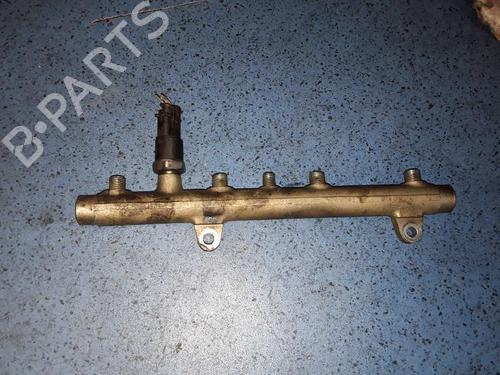 Used Injection rail RENAULT LAGUNA II (BG0/1_) [2001-2007]  8552051