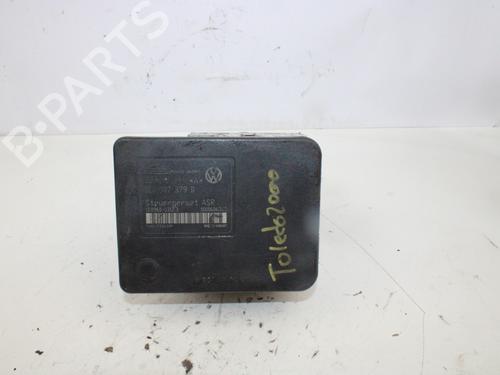 Pompe ABS SEAT LEON (1M1) 1.9 TDI (110 hp) 13810087