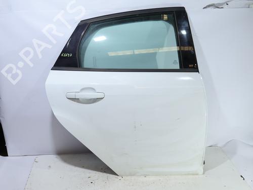Dør høyre bak Dør høyre bak FORD FOCUS III Turnier 1.5 TDCi (120 hp) 37424011 37424011