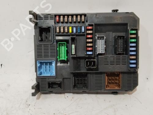 Used Fuse box PEUGEOT 308 II (LB_, LP_, LW_, LH_, L3_) 1.2 THP 130 (131 hp) 28191891