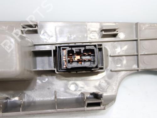 Right front window switch KIA SORENTO I (JC) 2.5 CRDi 4WD | BP17445996I26 