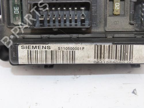 Fuse box CITROËN C5 I (DC_)  | BP13906425E1 