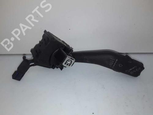 Used Steering column stalk SEAT LEON (1P1) [2005-2013]  8564648