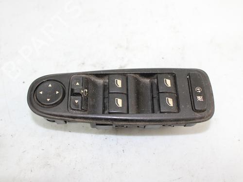Used Left front window switch CITROËN C4 Grand Picasso I (UA_) 1.6 HDi (109 hp) 17752306