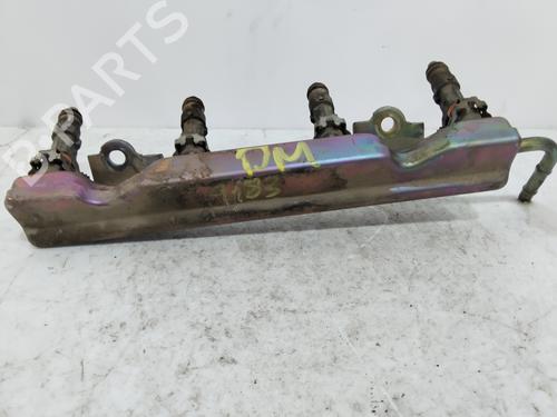 Used Injection rail NISSAN MICRA II (K11) 1.4 i 16V (82 hp) 27456055
