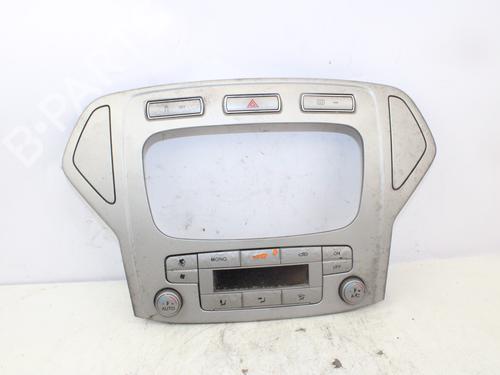 Used Climate control FORD MONDEO IV (BA7) 1.8 TDCi (125 hp) 15066139