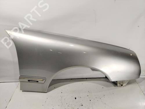 Used Right front fenders MERCEDES-BENZ C-CLASS (W202) [1993-2000]  32079032