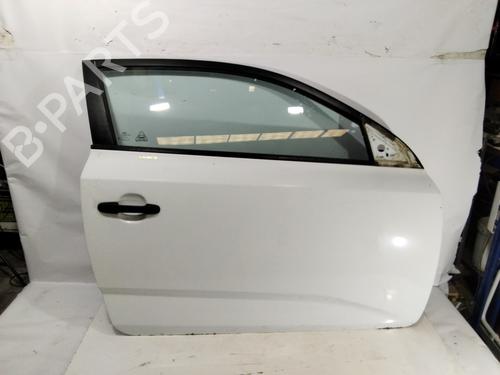 Used Right front door KIA CEE'D Hatchback (ED) [2006-2012]  32323498
