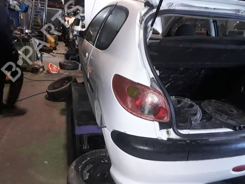 Sikringsdåse PEUGEOT 206 Hatchback (2A/C) 1.4 HDi eco 70 | BP16747150E1