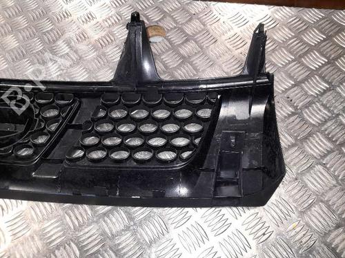 Used Grille NISSAN PICK UP (D22) [1997-2025]  8571635