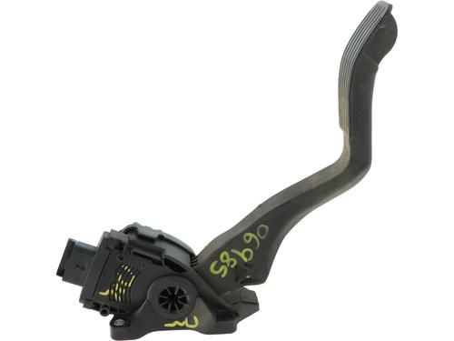 Used Pedal PEUGEOT 3008 II SUV (MC_, MR_, MJ_, M4_) 1.6 BlueHDi 120 (120 hp) 29905866