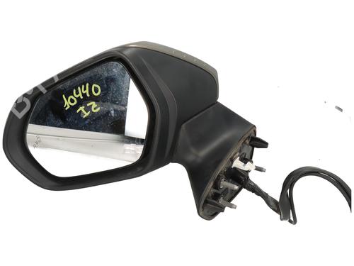 Used Left mirror TOYOTA YARIS CROSS (MXP_) [2020-2026]  30714169