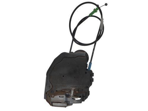 Cerradura puerta trasera derecha TOYOTA AURIS (_E18_) 1.8 Hybrid (ZWE186_, ZWE186R) (136 hp) 31272029