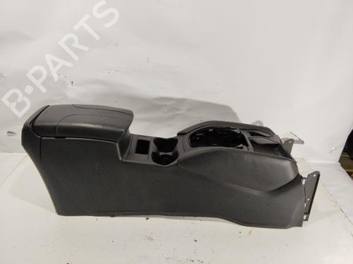 Armlene NISSAN X-TRAIL III (T32_, T32R, T32RR) 2.0 dCi (T32) (177 hp) 31979175