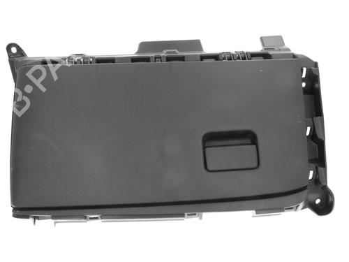 Handskerum TOYOTA YARIS CROSS (MXP_) [2020-2025]  30739187