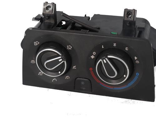 Used Climate control Climate control 37488156 37488156