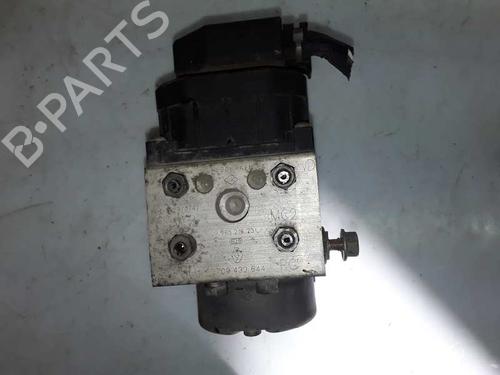 Used ABS pump RENAULT MEGANE I Classic (LA0/1_) [1996-2008]  8566646