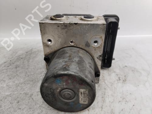 Used ABS pump HYUNDAI H-1 Van (A1) [1997-2008]  27456086