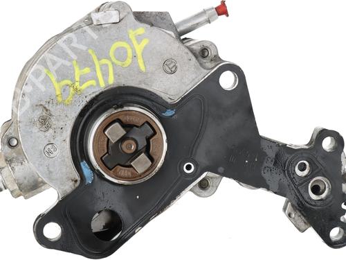 Used Vacuum pump VW GOLF V (1K1) [2003-2010]  31997447