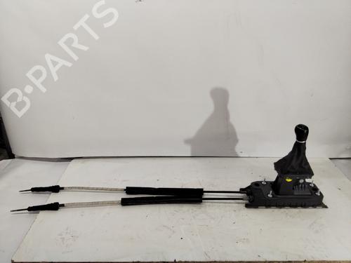 Used Gear lever VW POLO VI (AW1, BZ1, AE1) 1.0 TSI (95 hp) 32857961